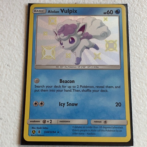 MINT/NM shiny alolan vulpix from hidden fates